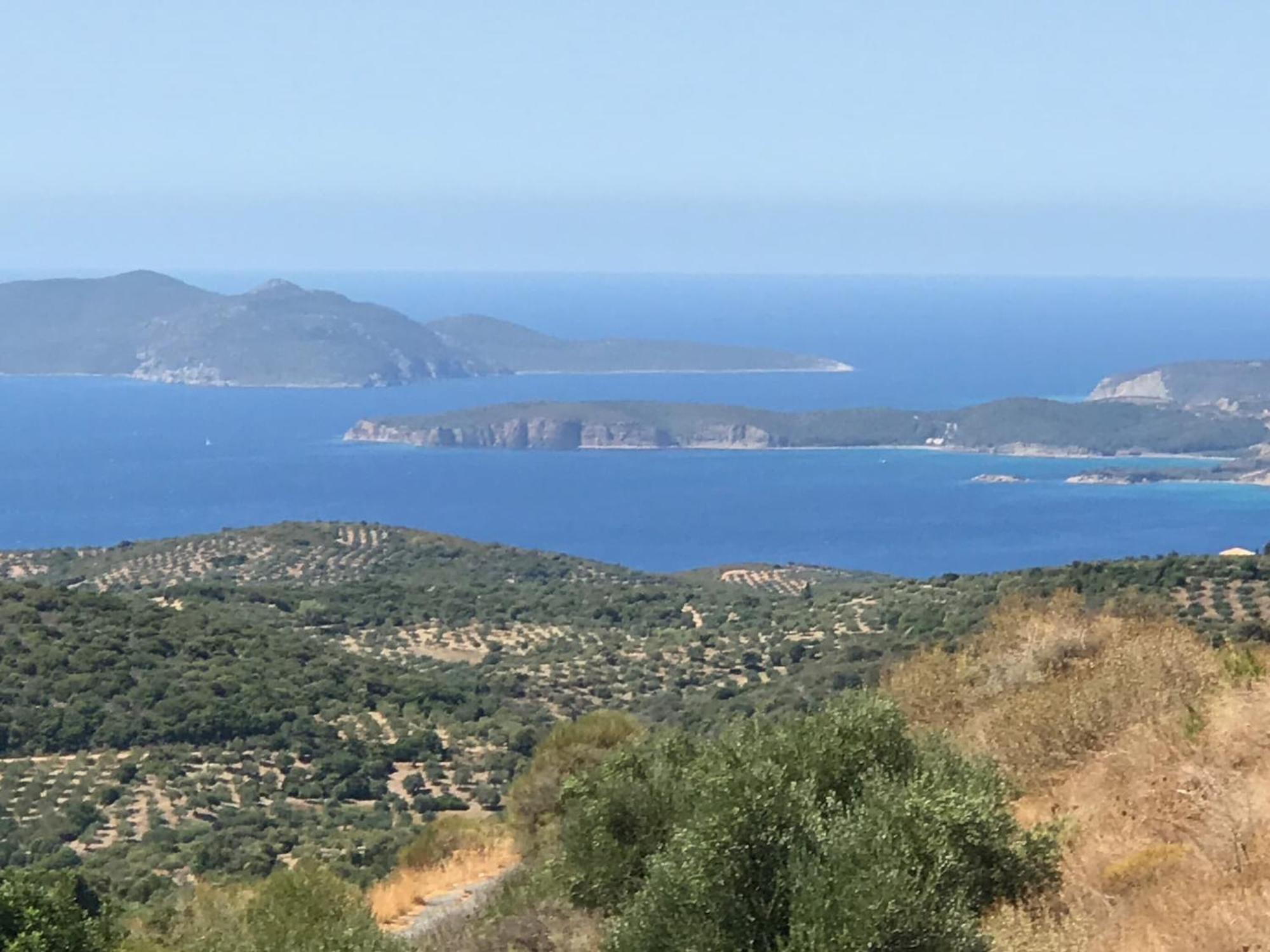 Luxurious Villa In Peloponnese With Swimming Pool Kamária Exterior photo