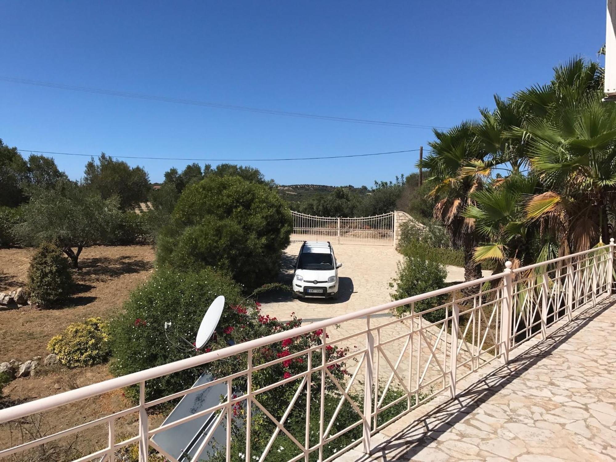 Luxurious Villa In Peloponnese With Swimming Pool Kamária Exterior photo