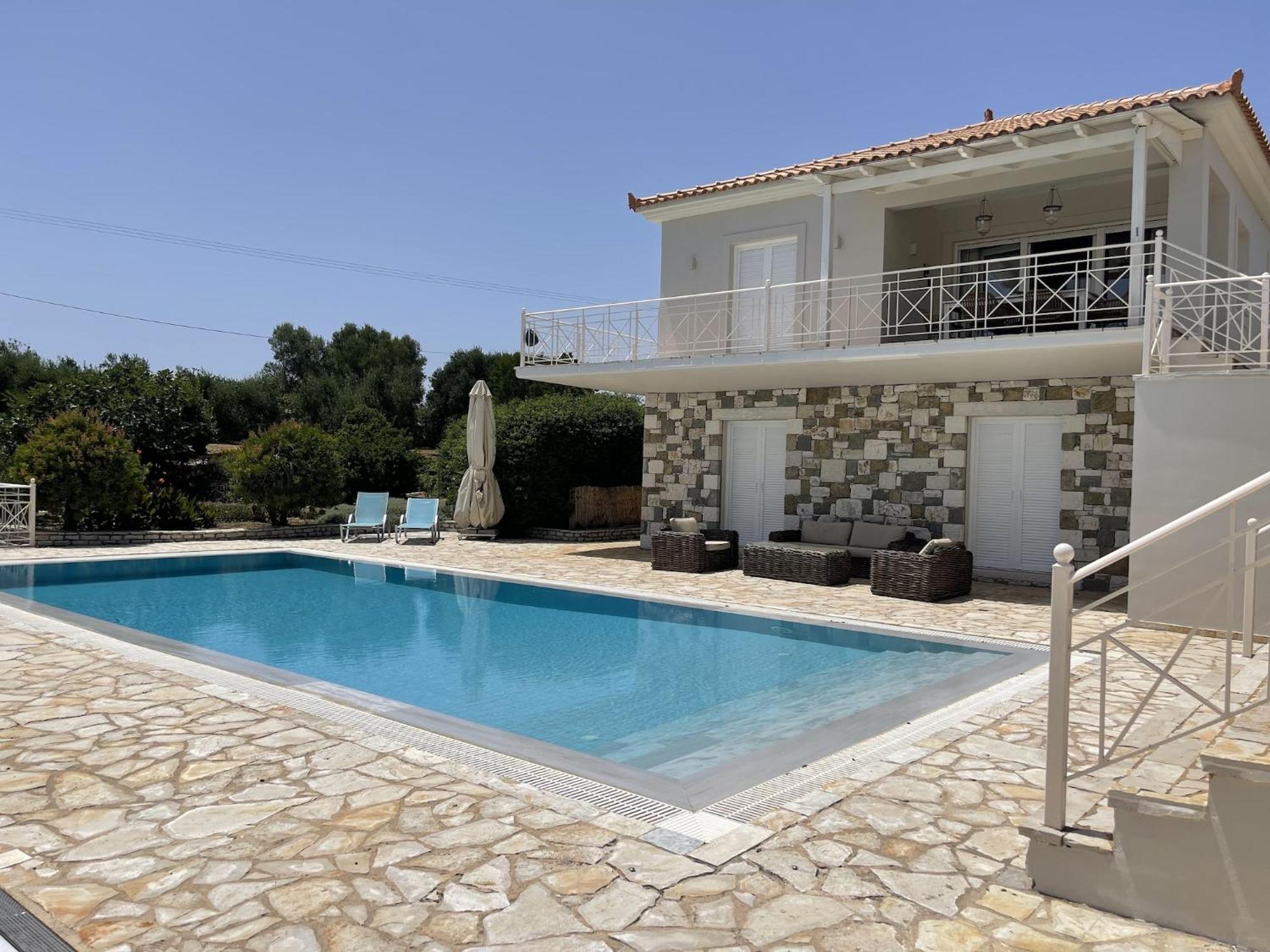 Luxurious Villa In Peloponnese With Swimming Pool Kamária Exterior photo
