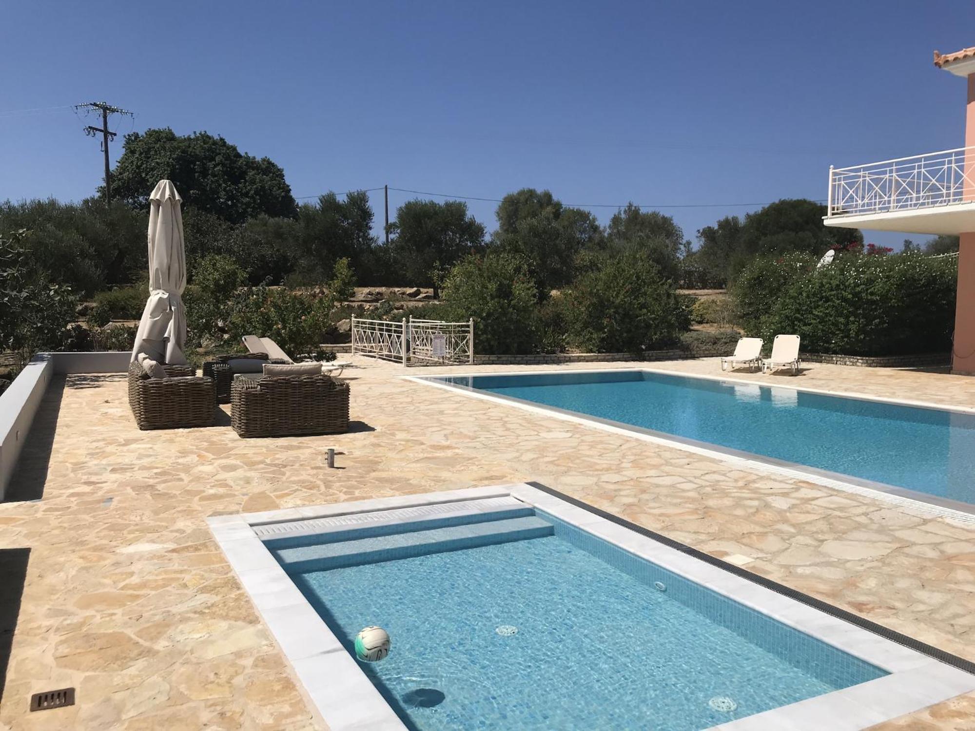 Luxurious Villa In Peloponnese With Swimming Pool Kamária Exterior photo